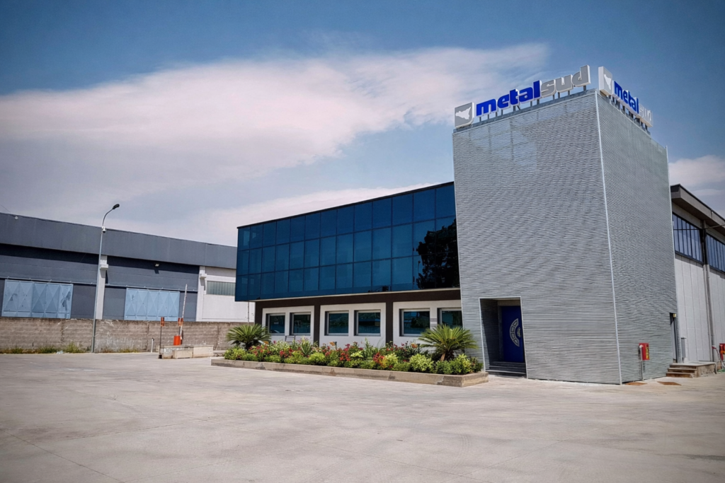 Metal Sud esterni